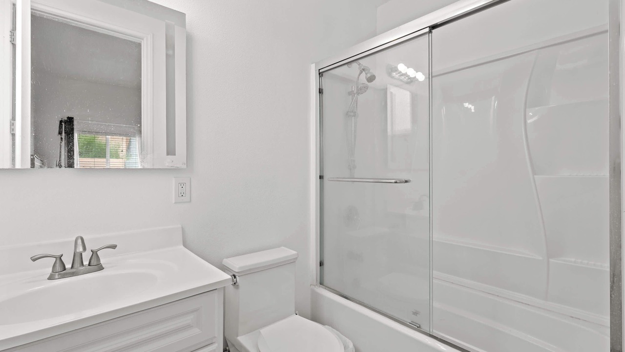 Photo of Bathroom in Walnut