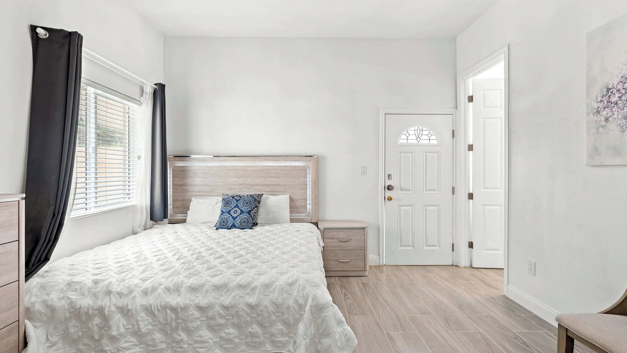 Photo of Bedroom in Walnut