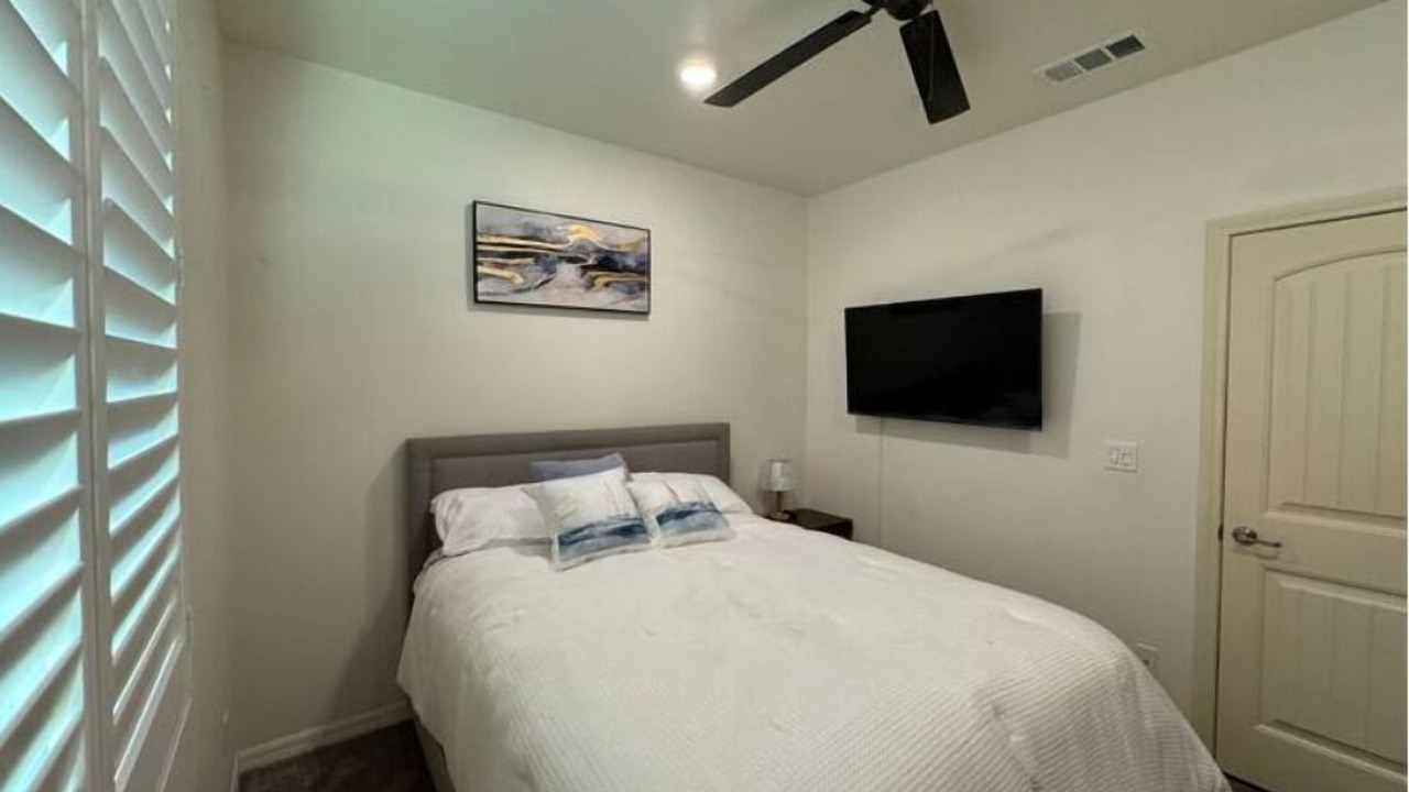 Photo of Bedroom in Jurupa Valley