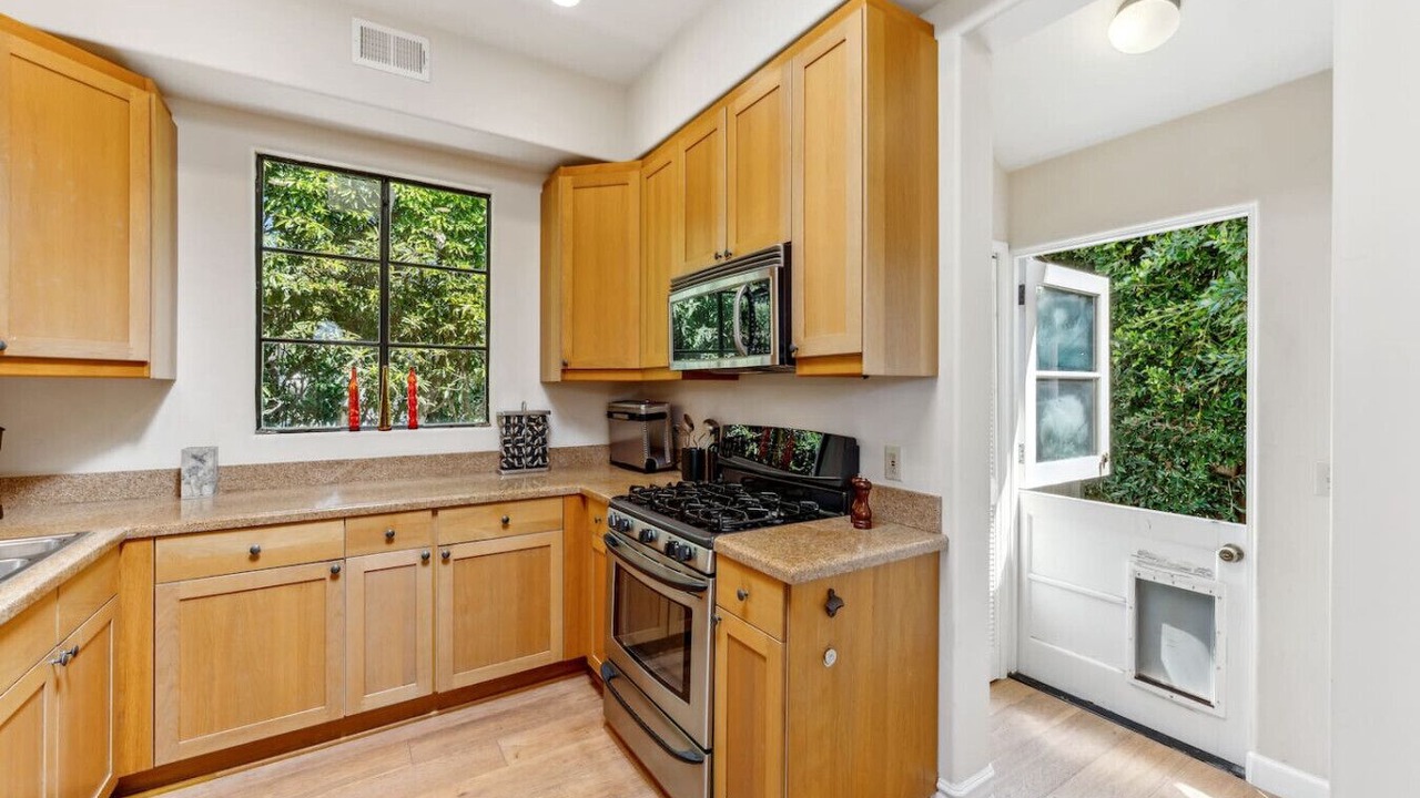 Photo of Kitchen in Toro Canyon