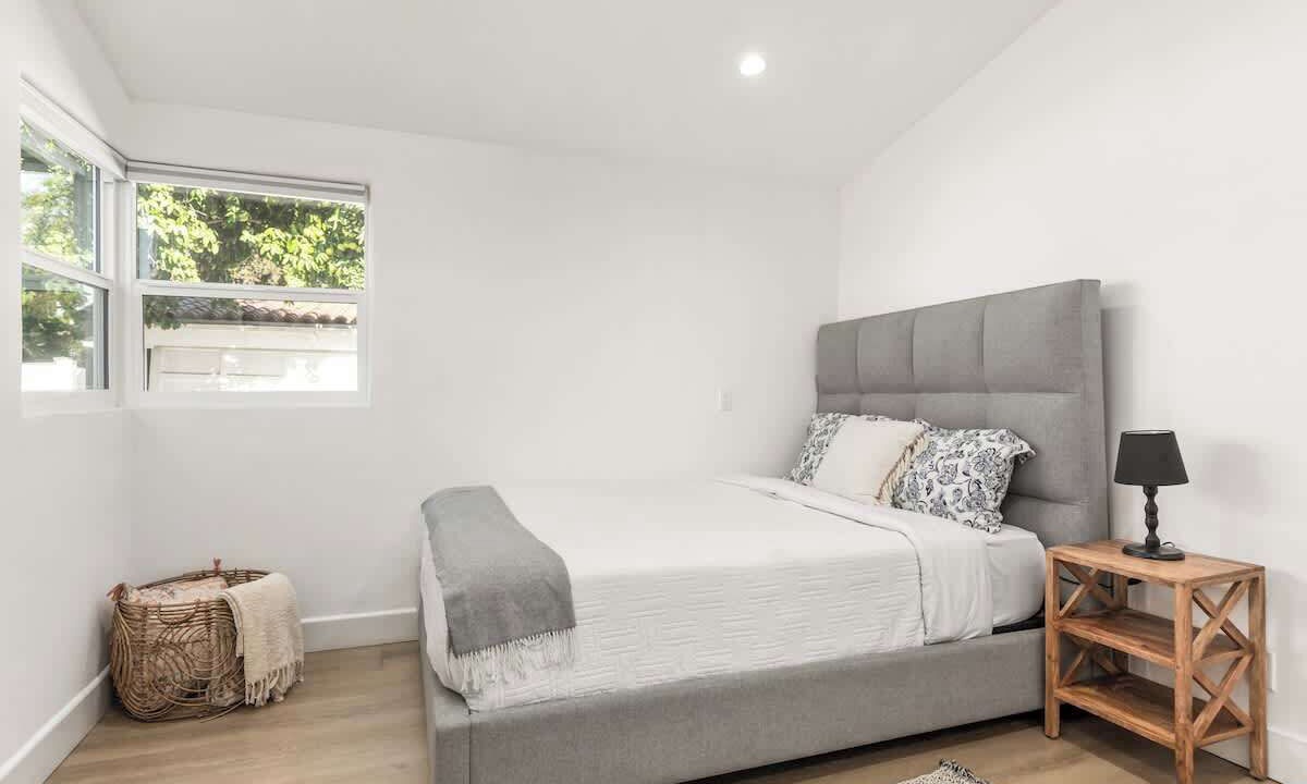 Photo of Bedroom in Valley Village
