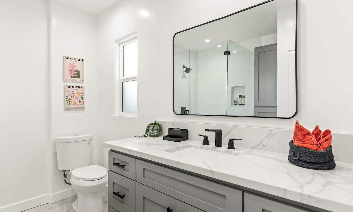 Photo of Bathroom in Valley Village