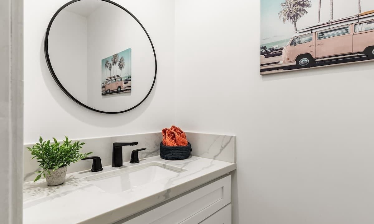 Photo of Bathroom in Valley Village