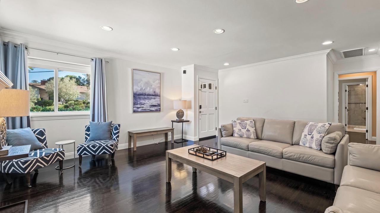 Photo of Livingroom in Rancho Palos Verdes