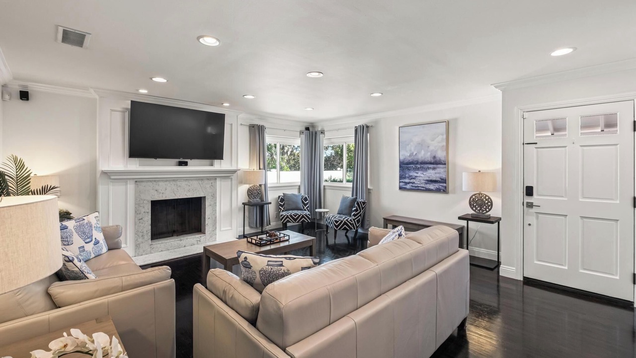 Photo of Livingroom in Rancho Palos Verdes
