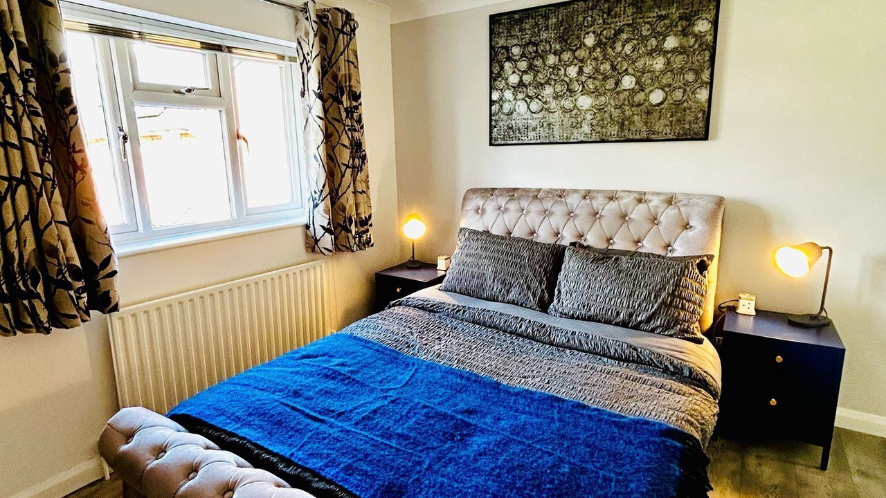 Photo of Bedroom in Alcester