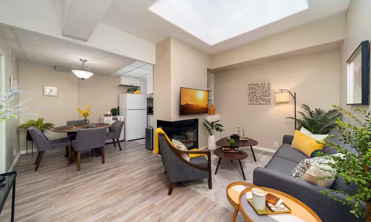 Photo of Livingroom in Civic Core