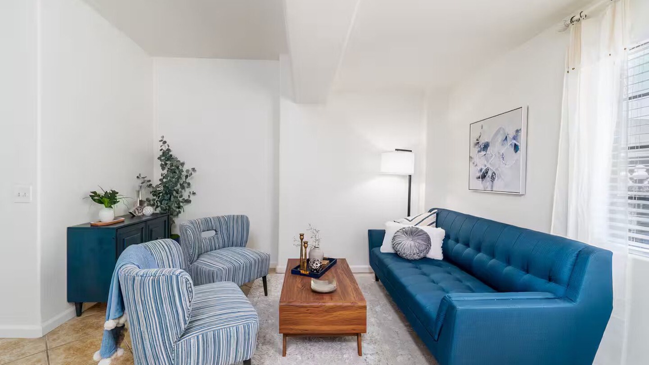 Photo of Livingroom in Civic Core