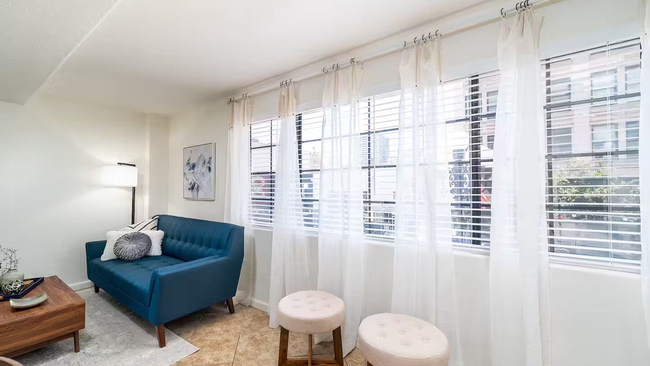 Photo of Livingroom in Civic Core