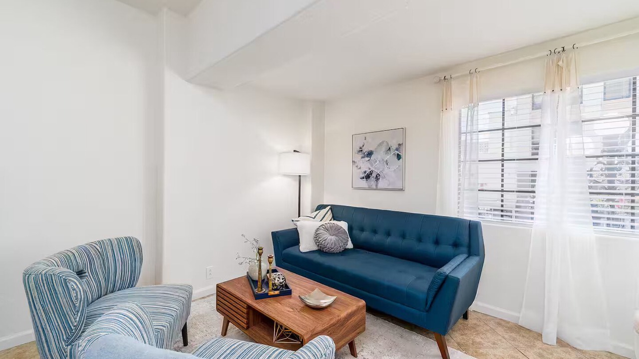 Photo of Livingroom in Civic Core