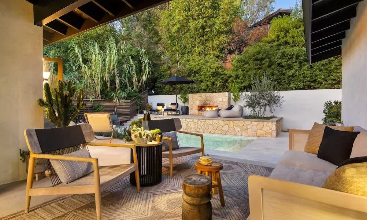 Photo of Patio Balcony in Hollywood Hills