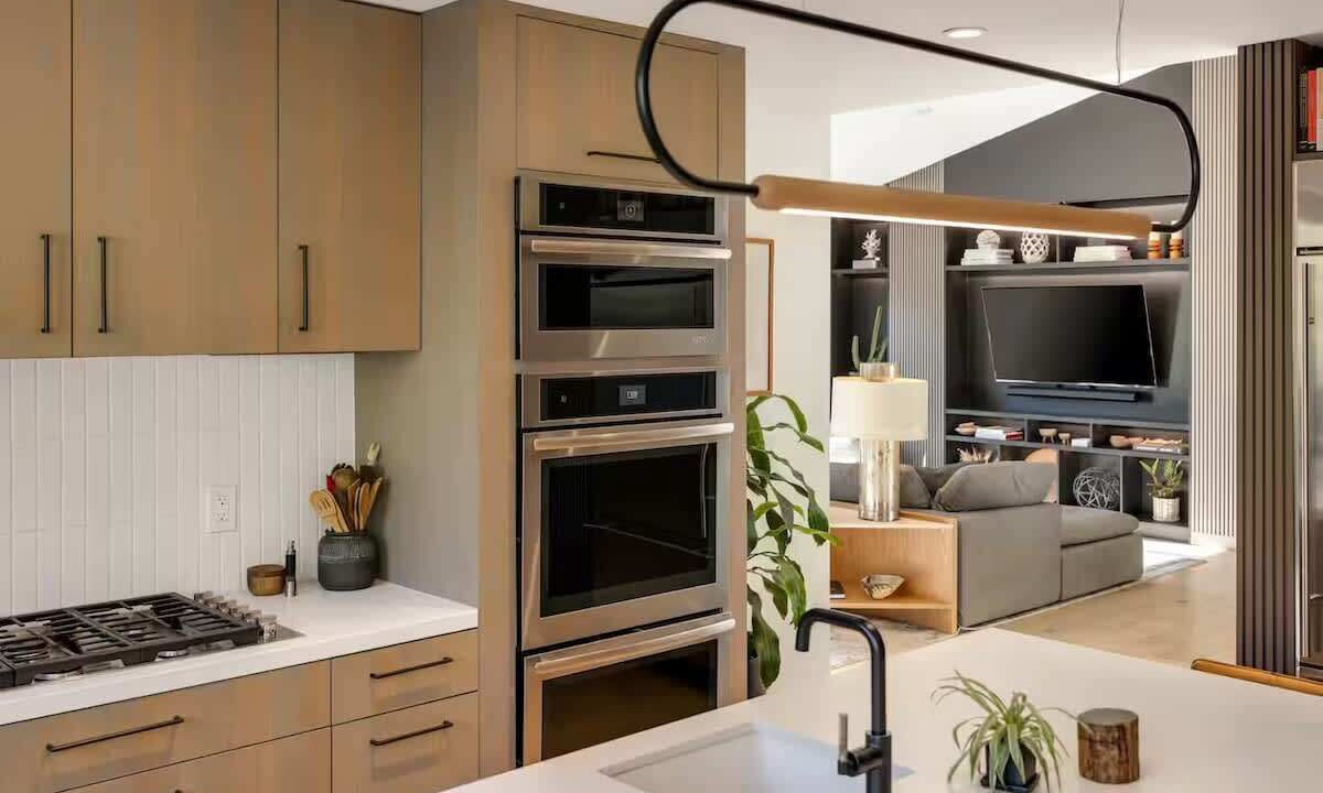 Photo of Kitchen in Hollywood Hills