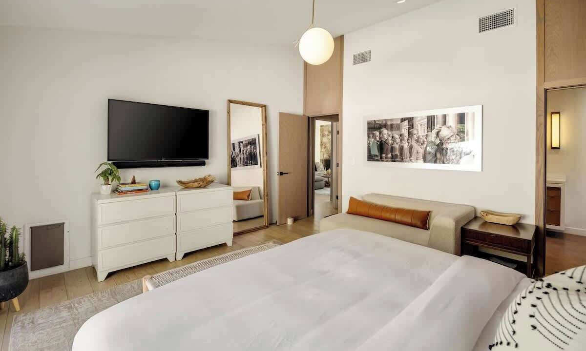 Photo of Bedroom in Hollywood Hills