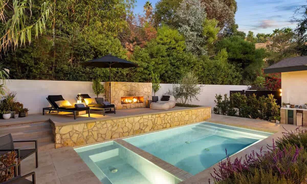 Photo of Outdoor in Hollywood Hills