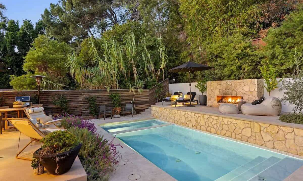 Photo of Outdoor in Hollywood Hills