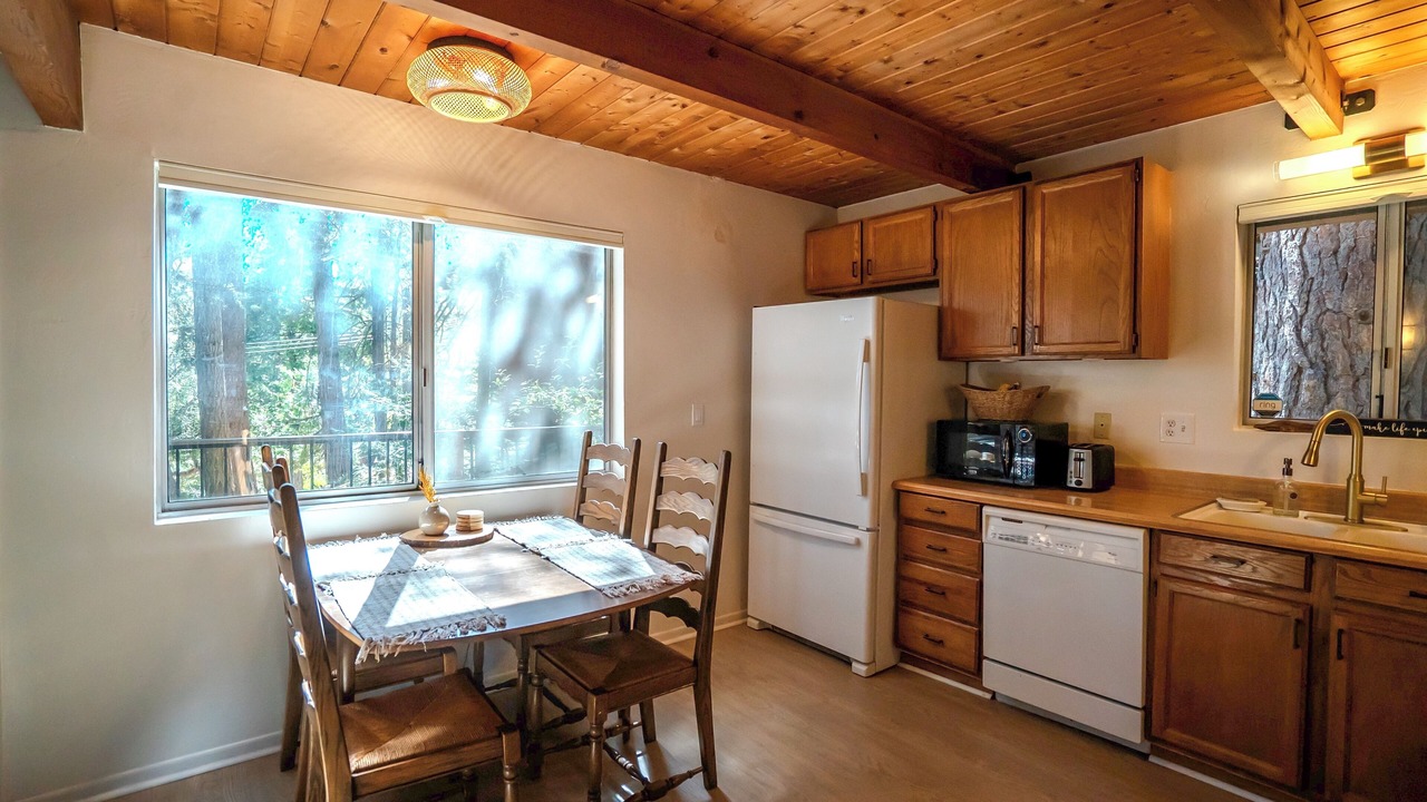 Photo of Kitchen in Blue Jay