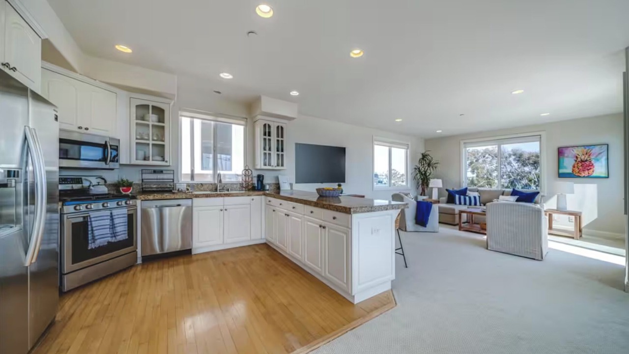 Photo of Kitchen in Gas Lamp Section