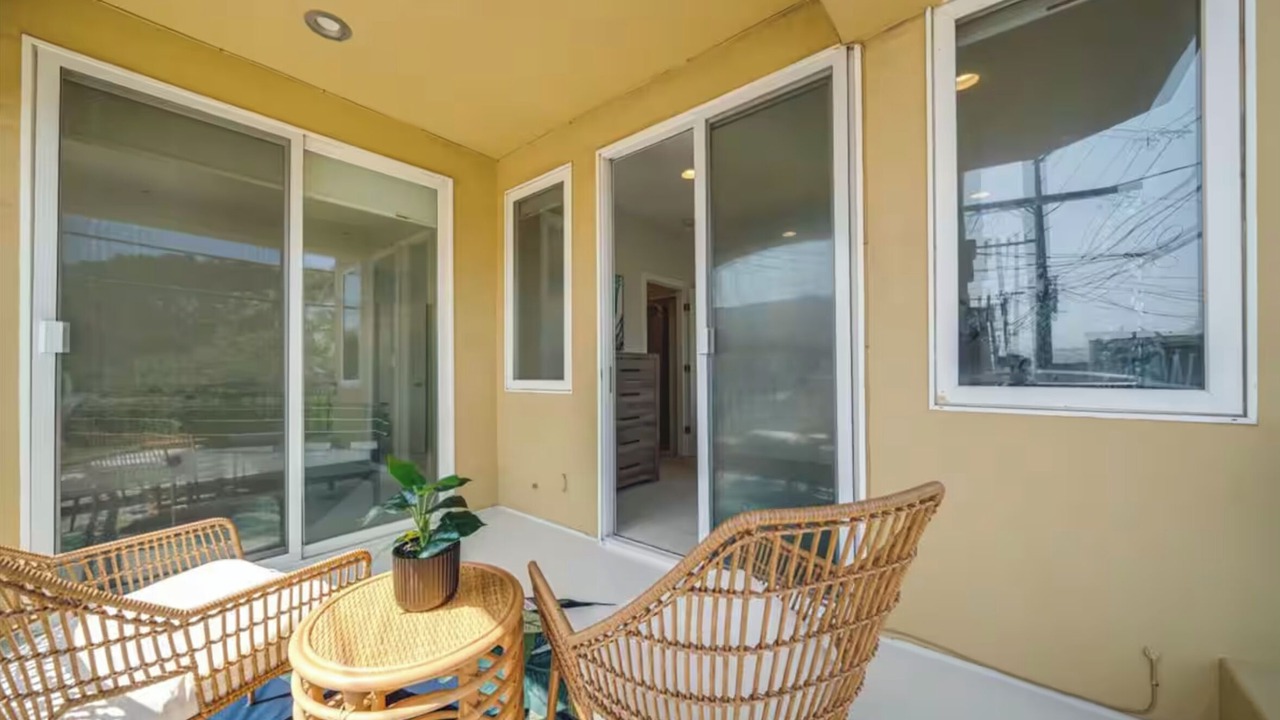 Photo of Patio Balcony in Gas Lamp Section