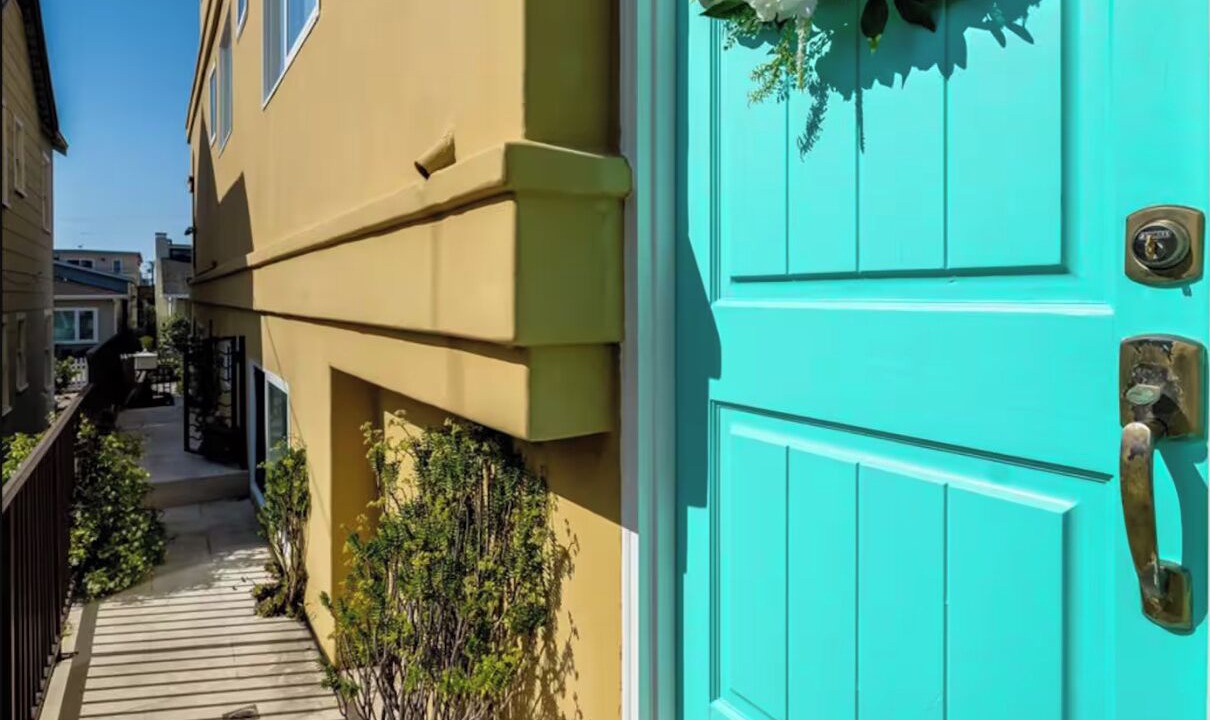 Photo of Outdoor in Gas Lamp Section