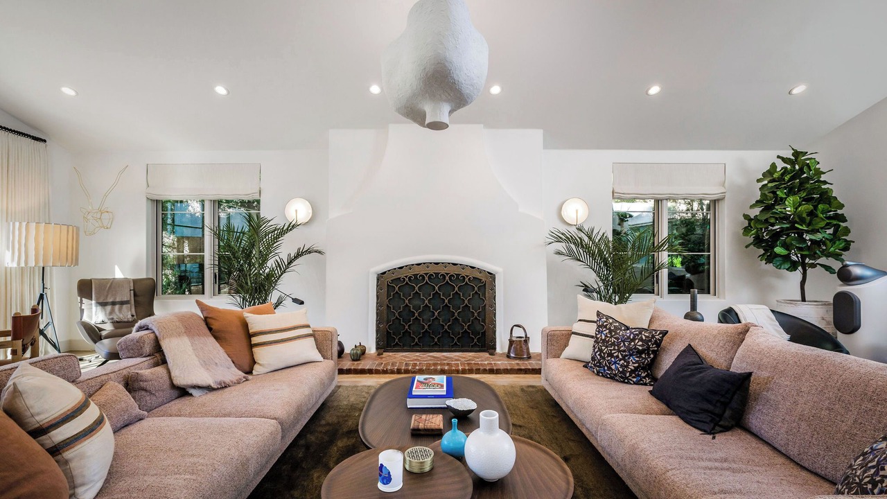Photo of Livingroom in Windsor Square