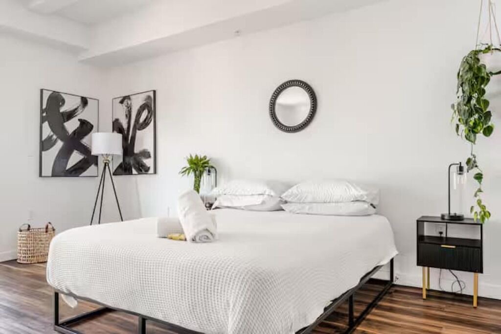Photo of Bedroom in Los Angeles