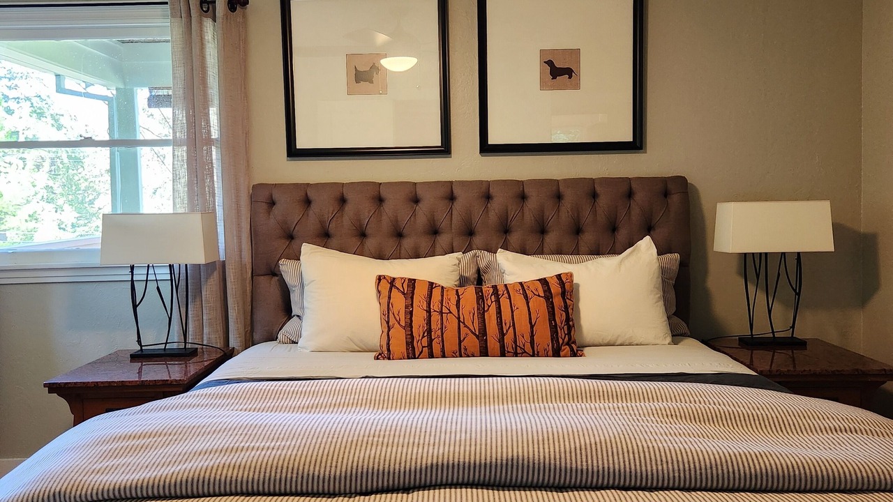Photo of Bedroom in Guerneville