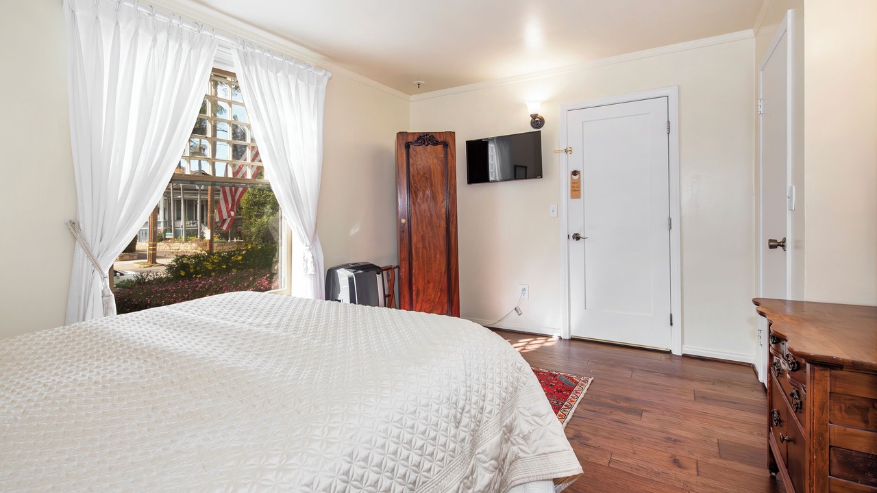 Photo of Bedroom in Oak Park