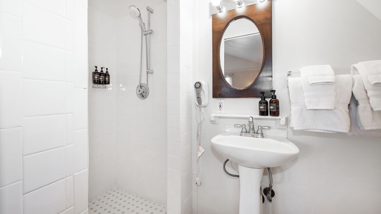 Photo of Bathroom in Oak Park