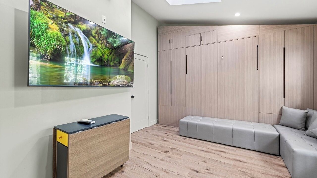 Photo of Livingroom in Silver Strand