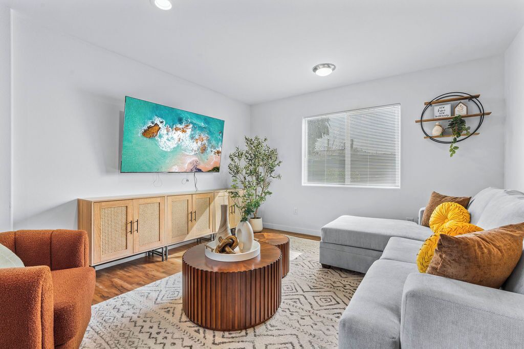 Photo of Livingroom in Los Angeles