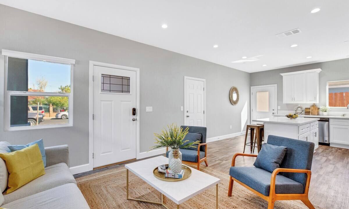 Photo of Livingroom in Norwalk