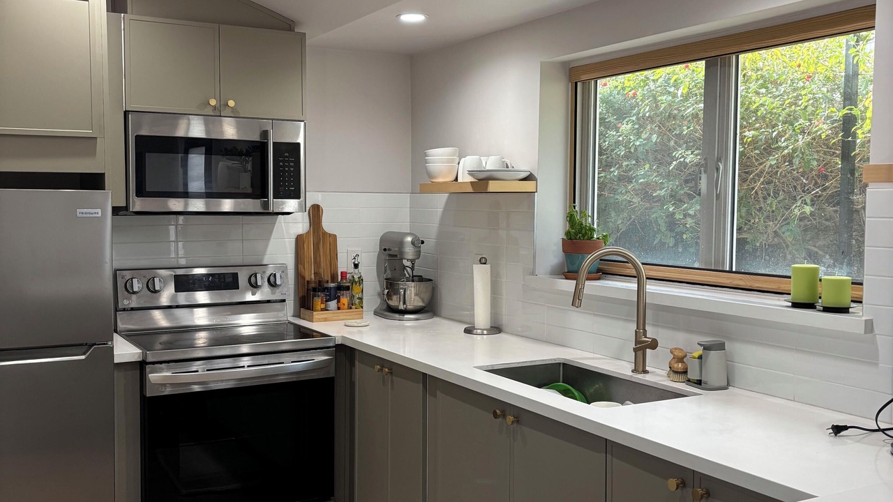 Photo of Kitchen in Woodland Hills