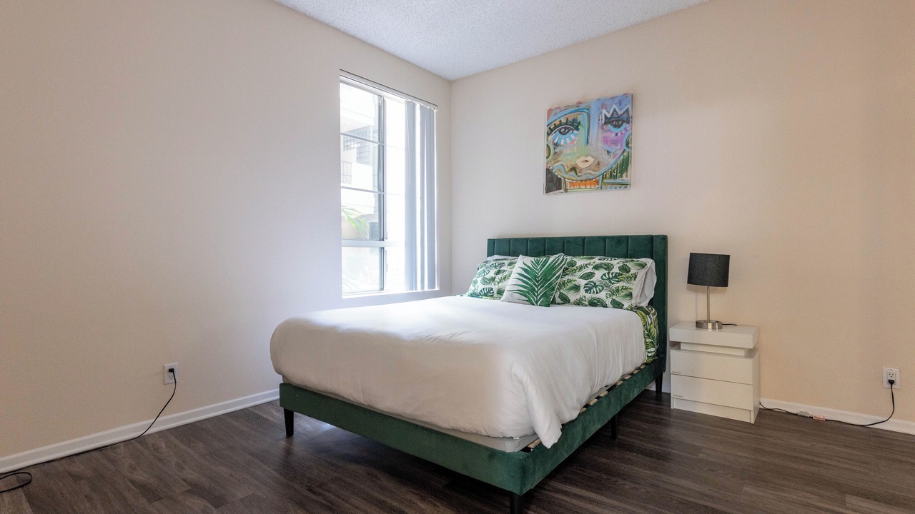 Photo of Bedroom in Miracle Mile