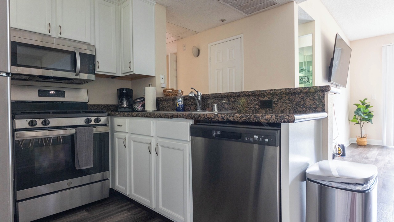 Photo of Kitchen in Miracle Mile