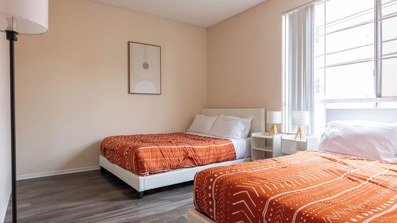 Photo of Bedroom in Miracle Mile