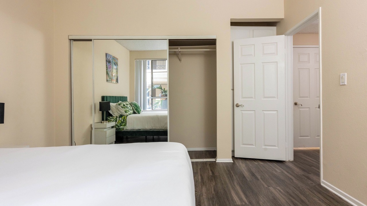 Photo of Bedroom in Miracle Mile