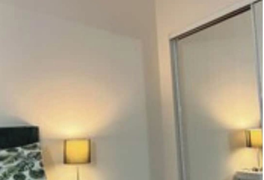 Photo of Bedroom in Miracle Mile