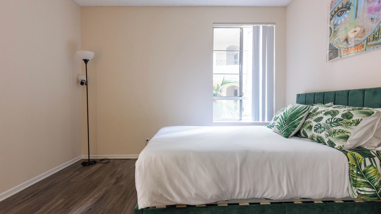 Photo of Bedroom in Miracle Mile