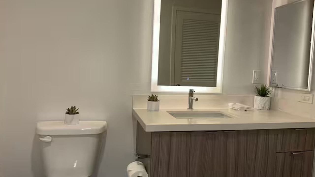 Photo of Bathroom in Atwater Village