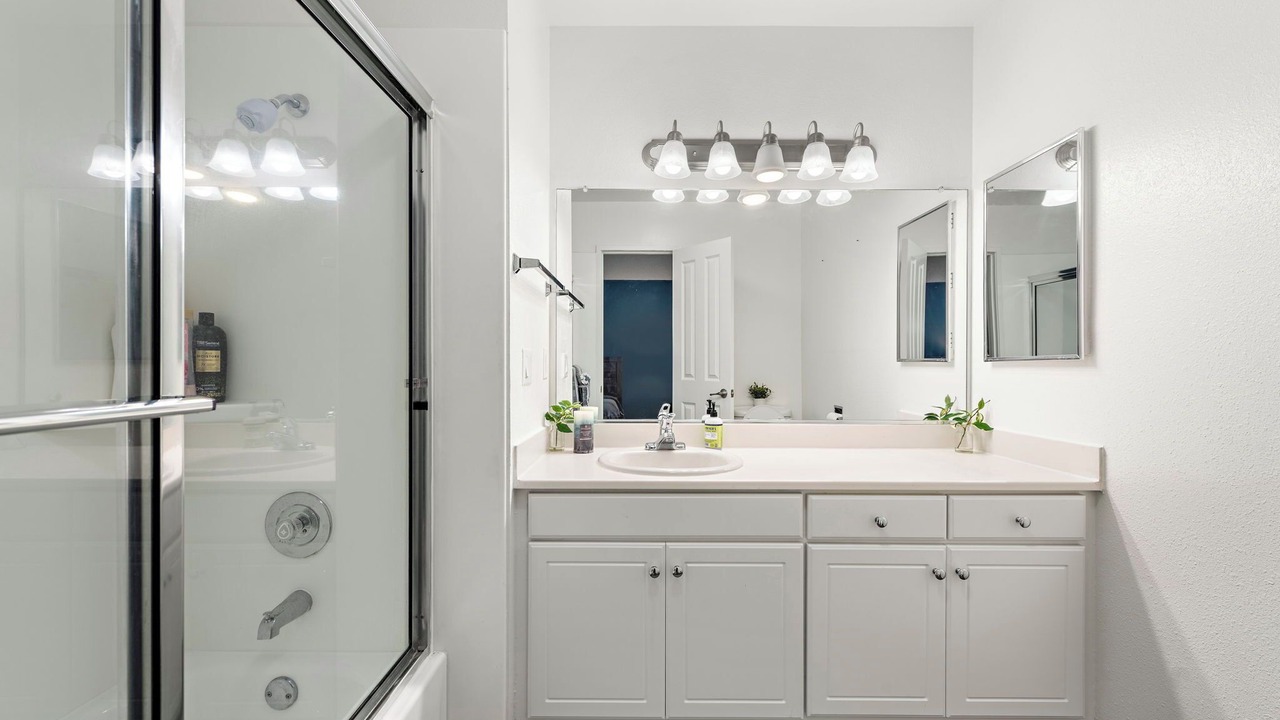 Photo of Bathroom in Newport Beach