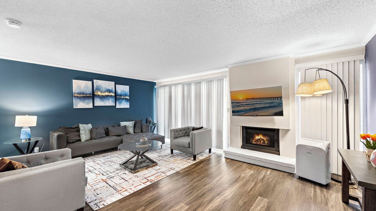 Photo of Livingroom in Newport Beach