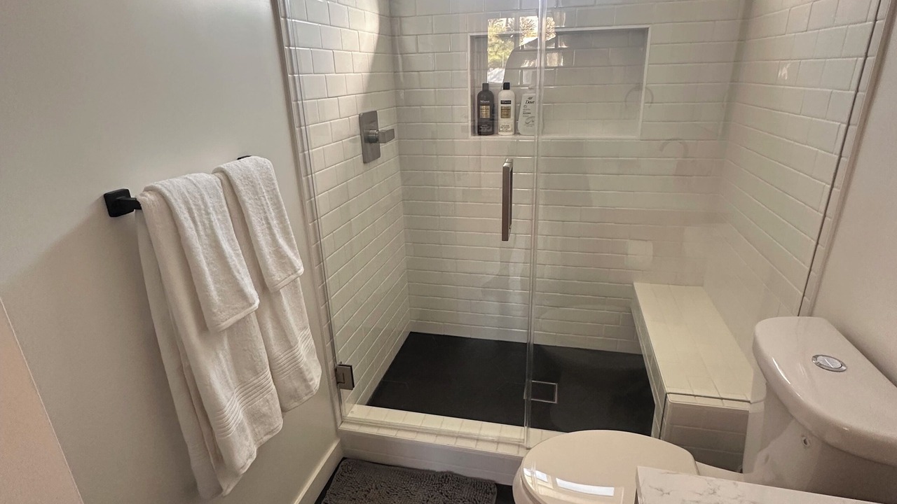 Photo of Bathroom in Park Mesa Heights