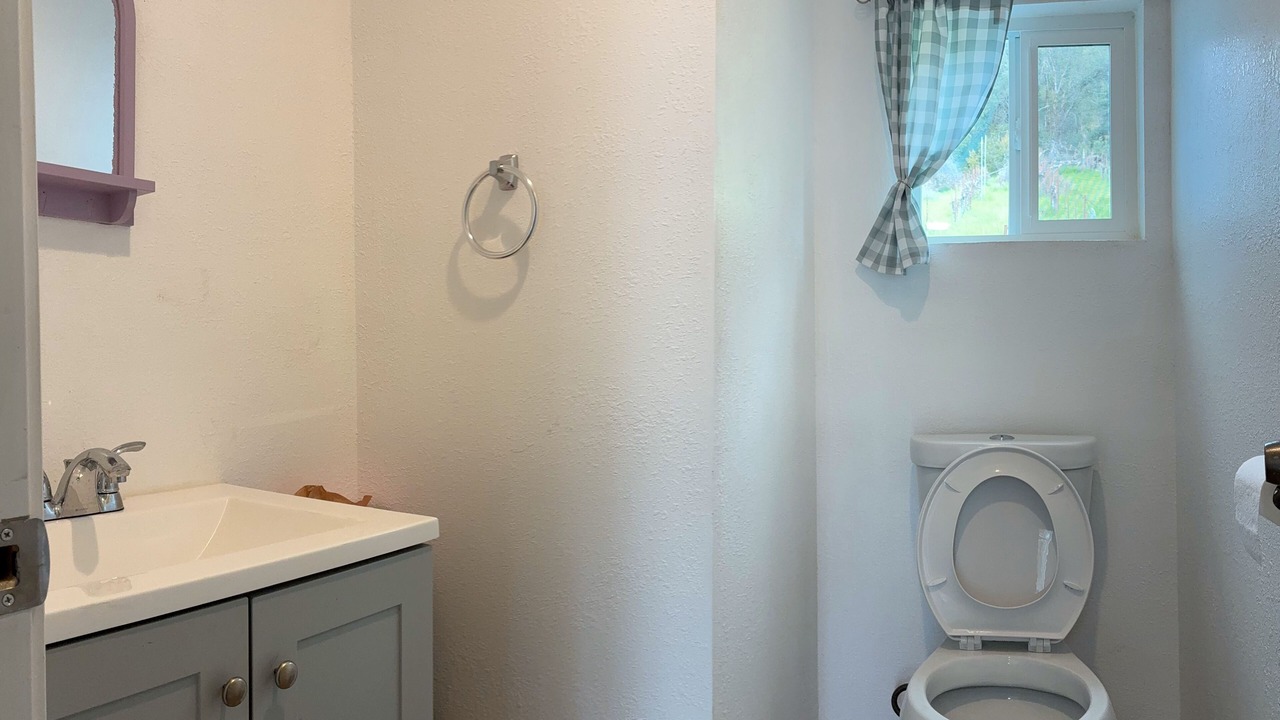Photo of Bathroom in Ukiah
