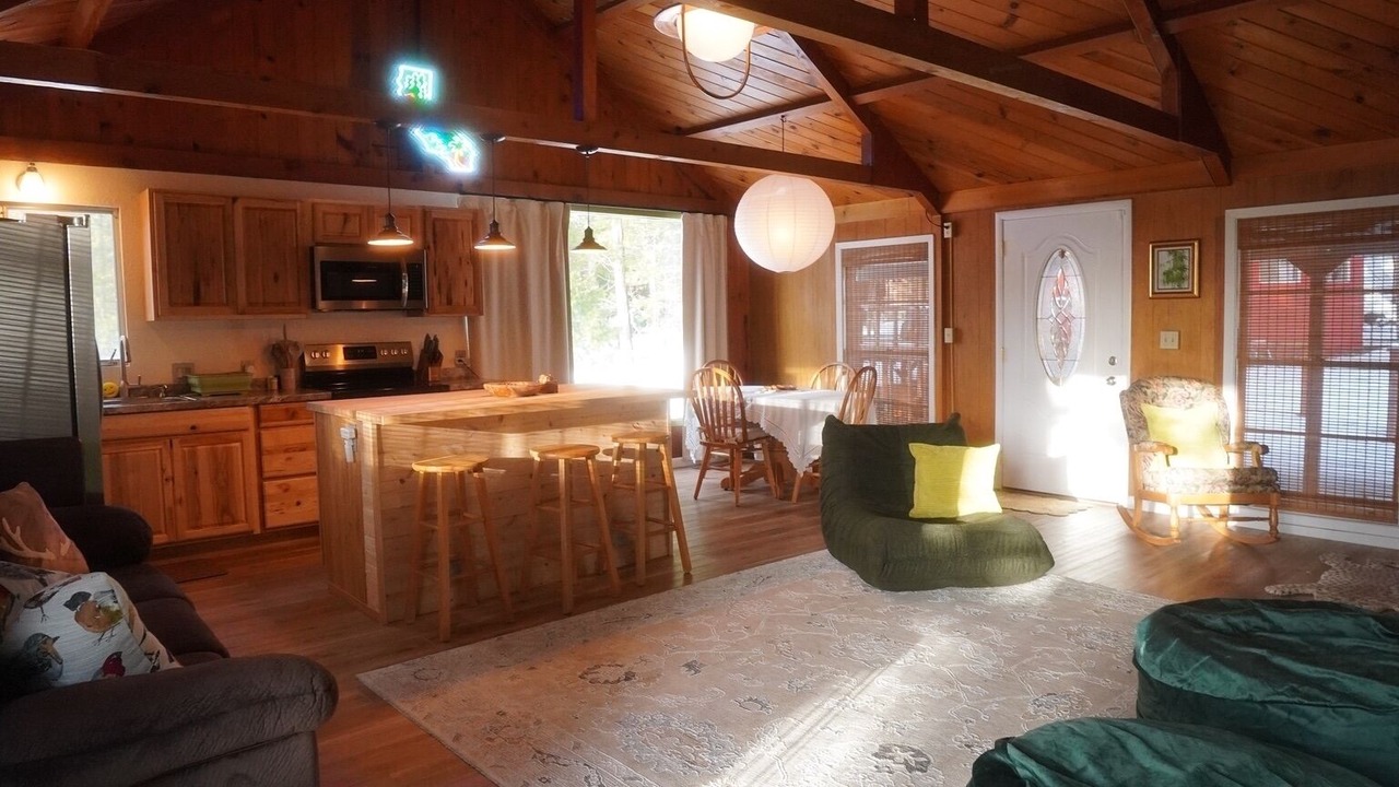 Photo of Livingroom in Twain Harte
