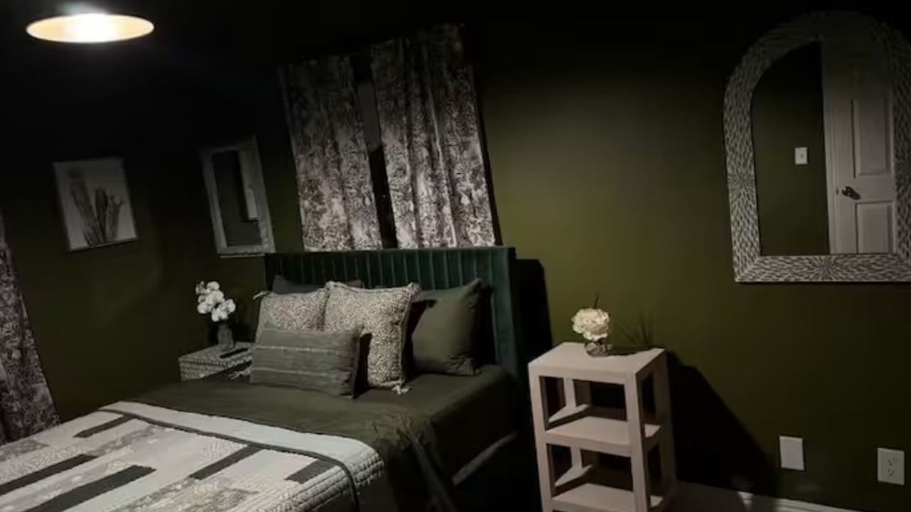 Photo of Bedroom in Los Angeles