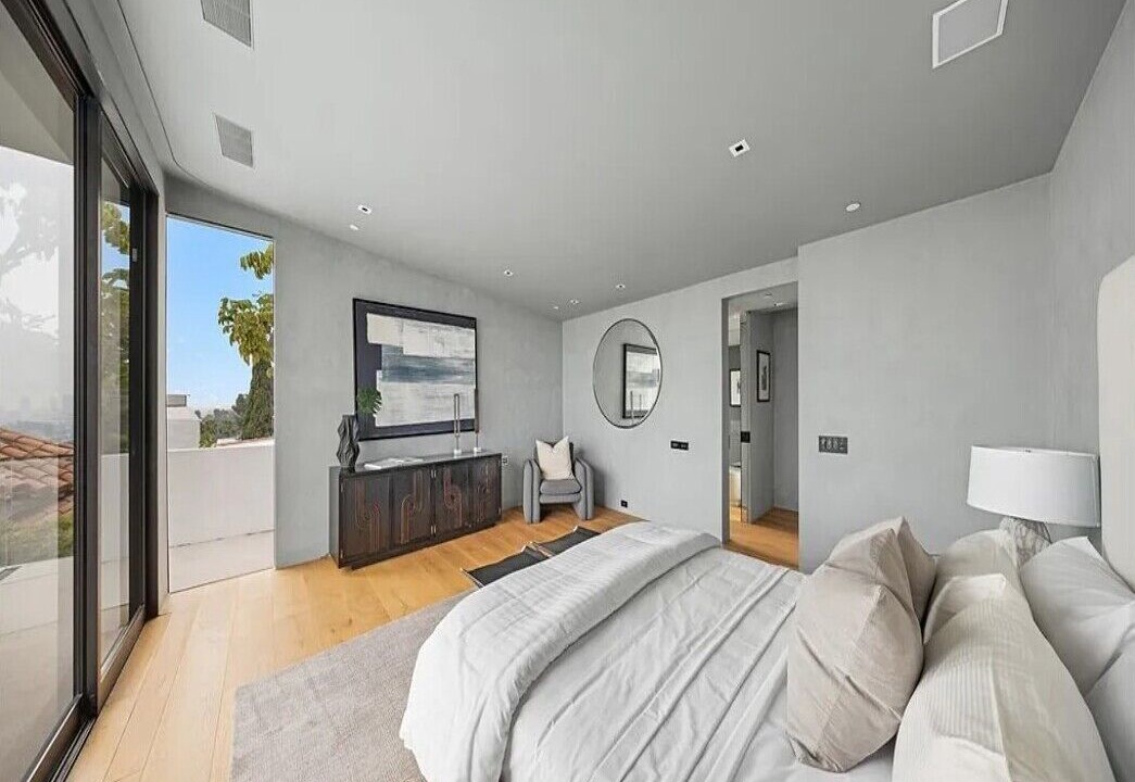 Photo of Bedroom in Hollywood Hills West