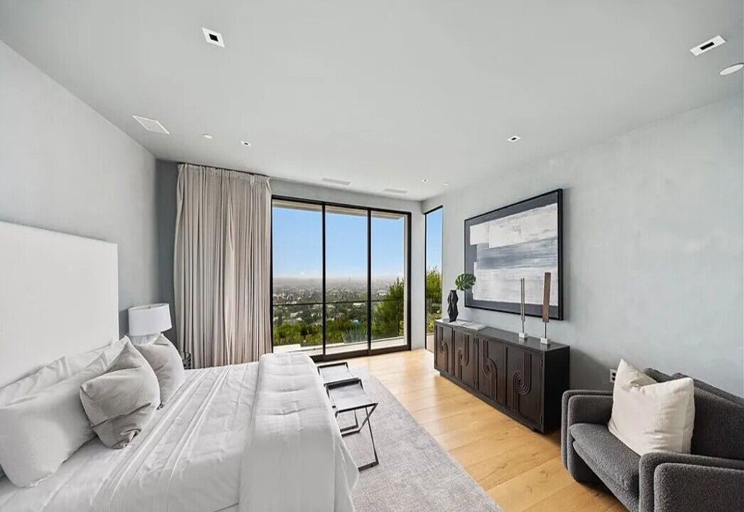Photo of Bedroom in Hollywood Hills West