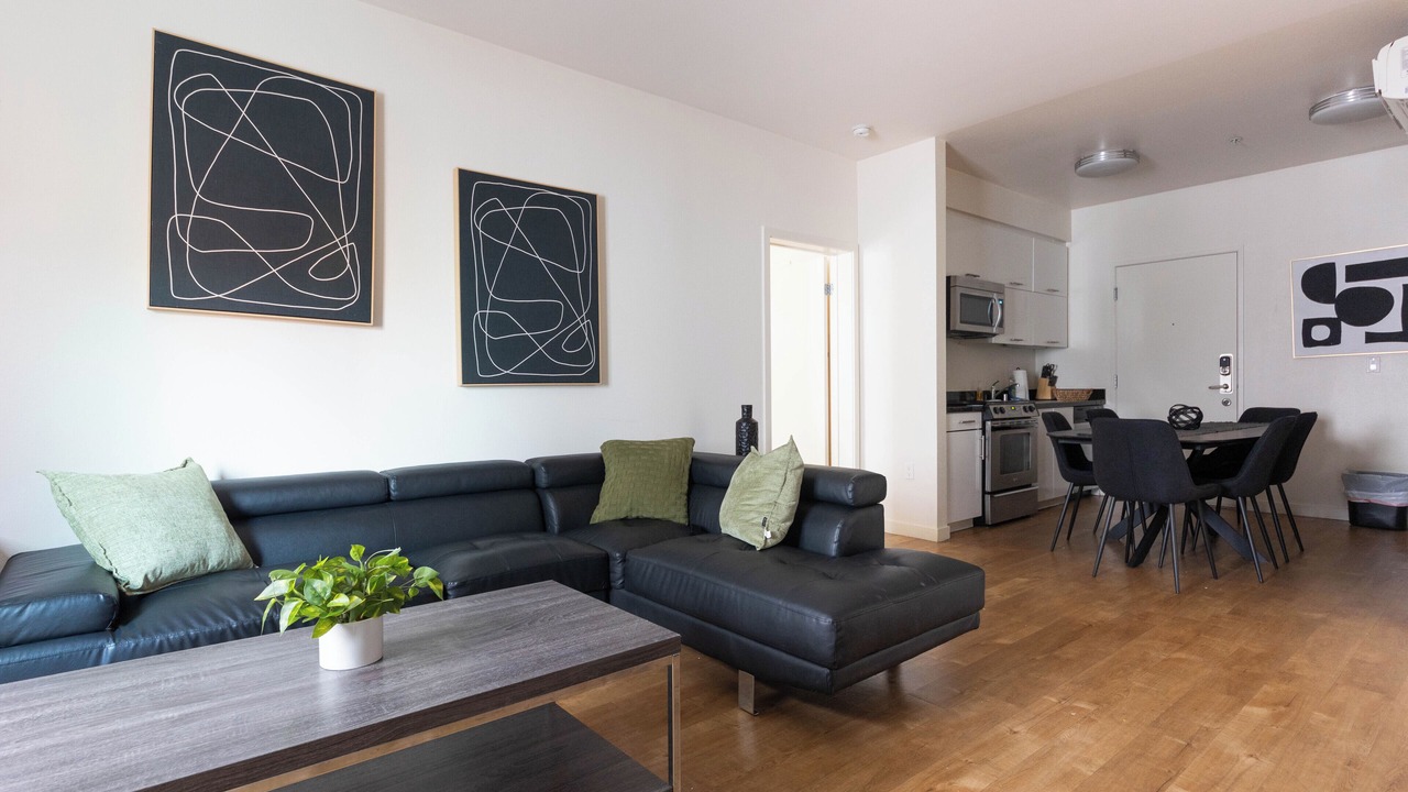 Photo of Livingroom in Downtown