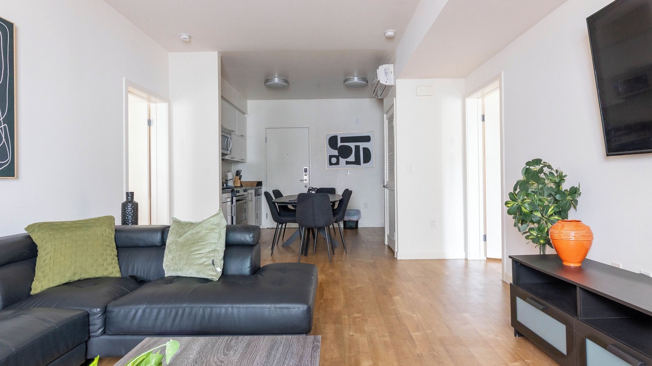 Photo of Livingroom in Downtown