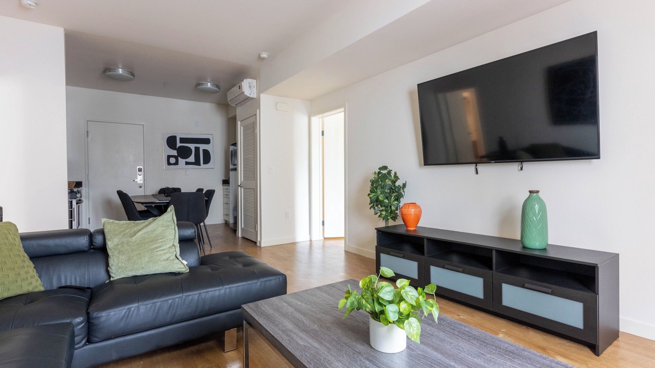 Photo of Livingroom in Downtown